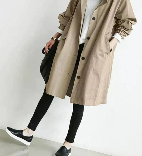 Dorothee | Trench-Coat Tyylillä
