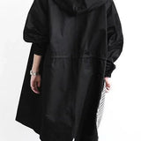 Dorothee | Trench-Coat Tyylillä